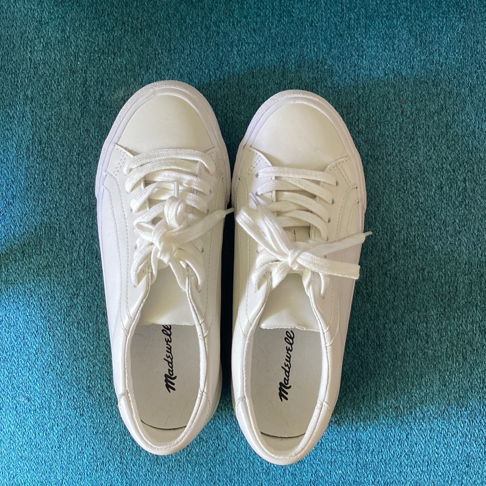 Sidewalk Low-Top Sneakers in Leather